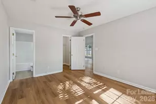 5237 Timbertop Ln, Charlotte, NC 28215 - Photo 7