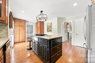 85 Charleston Ct, Hickory, NC 28601 - Photo 17