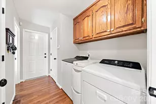 85 Charleston Ct, Hickory, NC 28601 - Photo 25