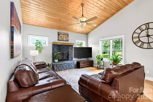 7 Addison Fisher Wy, Asheville, NC 28805 - Photo 5