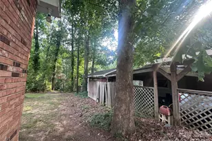 7216 Lockmont Dr, Charlotte, NC 28212 - Photo 17