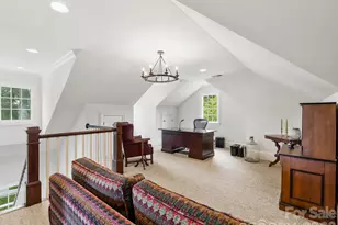 309 Hempstead Pl, Charlotte, NC 28207 - Photo 41