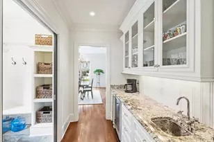 309 Hempstead Pl, Charlotte, NC 28207 - Photo 23