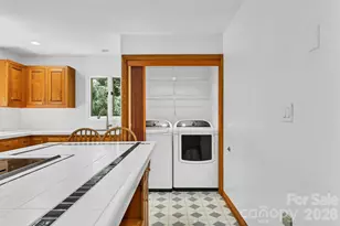 30 Nichols Hill Dr, Asheville, NC 28804 - Photo 21