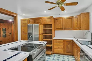 30 Nichols Hill Dr, Asheville, NC 28804 - Photo 19