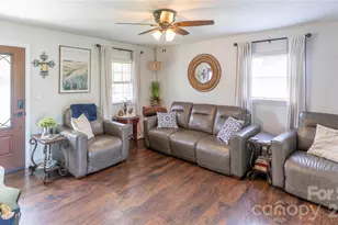 130 Beaverdam Heights Dr, Canton, NC 28716 - Photo 3