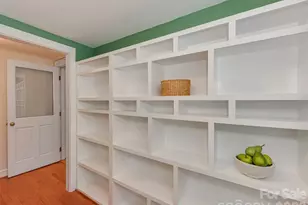 1323 Goodwin Ave, Charlotte, NC 28205 - Photo 13