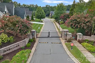 19608 Olde Spring Ct, Cornelius, NC 28031 - Photo 47
