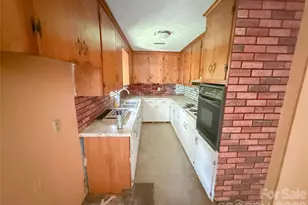 2406 Dale St, Kannapolis, NC 28083 - Photo 5