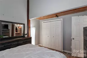 201 S Hoskins Rd, Charlotte, NC 28208 - Photo 13