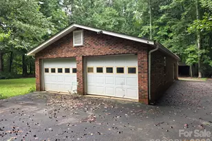 16532 Clear Creek Dr, Midland, NC 28107 - Photo 5