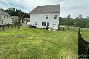 355 Kennerly Center Dr, Mooresville, NC 28115 - Photo 33