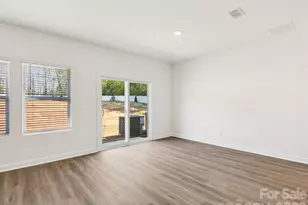 4230 Murk Ln, Charlotte, NC 28213 - Photo 5