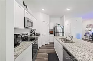 144 Babbling Brk Dr, Clayton, NC 27520 - Photo 25