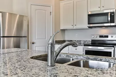 6136 Ahoskie Drive, Charlotte, NC 28215 - Photo 9