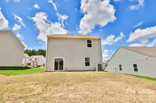6136 Ahoskie Dr, Charlotte, NC 28215 - Photo 3
