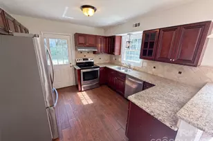 8909 Danson Dr, Charlotte, NC 28277 - Photo 15