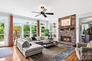 10 Blackberry Ln, Asheville, NC 28804 - Photo 3