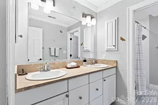 10 Blackberry Ln, Asheville, NC 28804 - Photo 31