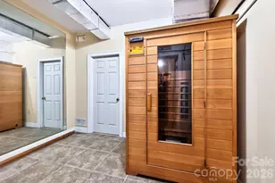 10 Blackberry Ln, Asheville, NC 28804 - Photo 41