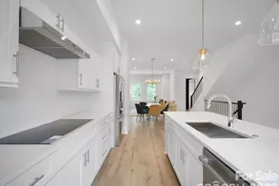 2516 Park Rose Ln, Charlotte, NC 28204 - Photo 13