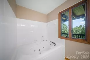 1105 High Vista Dr, Mills River, NC 28759 - Photo 27