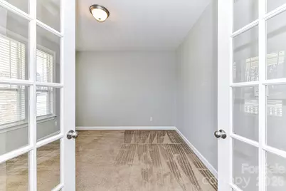 4316 Hubbard Road, Charlotte, NC 28269 - Photo 7
