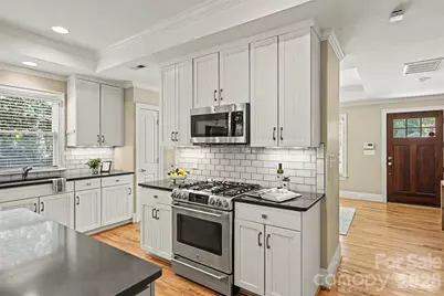 2230 Lockhart Drive, Charlotte, NC 28203 - Photo 9