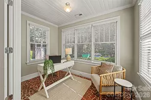2230 Lockhart Dr, Charlotte, NC 28203 - Photo 13