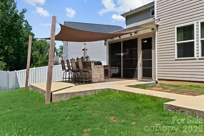 7513 Meridale Forest Drive, Charlotte, NC 28269 - Photo 39