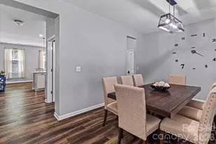 7513 Meridale Forest Dr, Charlotte, NC 28269 - Photo 5