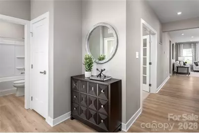 925 Heathway Drive, Charlotte, NC 28213 - Photo 17