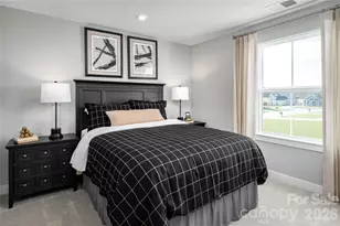 925 Heathway Dr, Charlotte, NC 28213 - Photo 25
