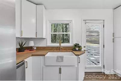 5412 Milhaven Lane, Charlotte, NC 28269 - Photo 9