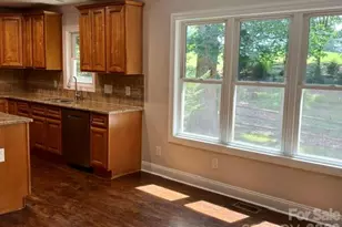 9424 Fairway Ridge Rd, Charlotte, NC 28277 - Photo 7