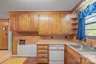 320 S Myrtle School Rd, Gastonia, NC 28052 - Photo 9