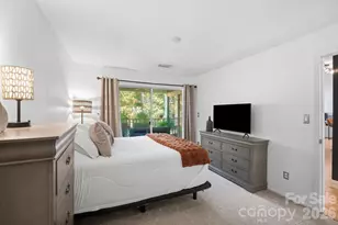 2510 Cranbrook Ln, Charlotte, NC 28207 - Photo 17
