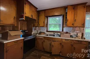 389 Midway Lake Rd, Mooresville, NC 28115 - Photo 7