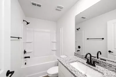 1050 5th Street NE, Hickory, NC 28601 - Photo 7