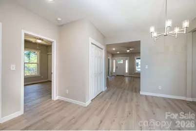 60 5th Street SE, Hickory, NC 28602 - Photo 15