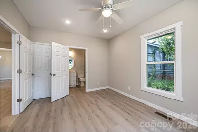 60 5th Street SE, Hickory, NC 28602 - Photo 25