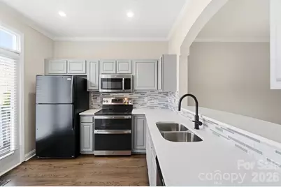 817 W 4th Street, Charlotte, NC 28202 - Photo 5