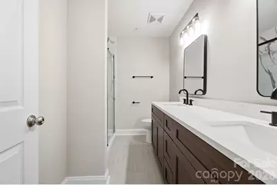 817 W 4th Street, Charlotte, NC 28202 - Photo 9