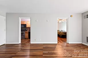 647 Town Mountain Rd, Asheville, NC 28804 - Photo 9