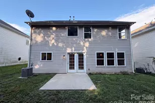 2502 Harwood Hills Ln, Charlotte, NC 28214 - Photo 5