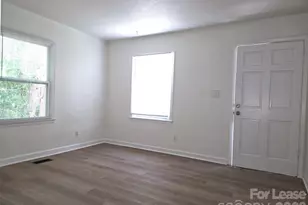 2835 Willow St, Charlotte, NC 28208 - Photo 5