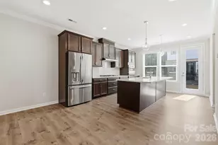 604 Tudor Park Way, Charlotte, NC 28211 - Photo 7