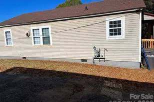 719 Hunt St, Statesville, NC 28677 - Photo 7