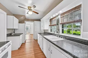 305 E Church St, Troutman, NC 28166 - Photo 15