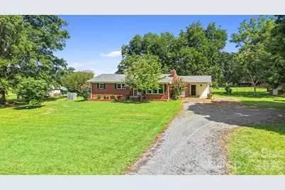 37631 Saw Mill Road, New London, NC 28127 - Photo 3